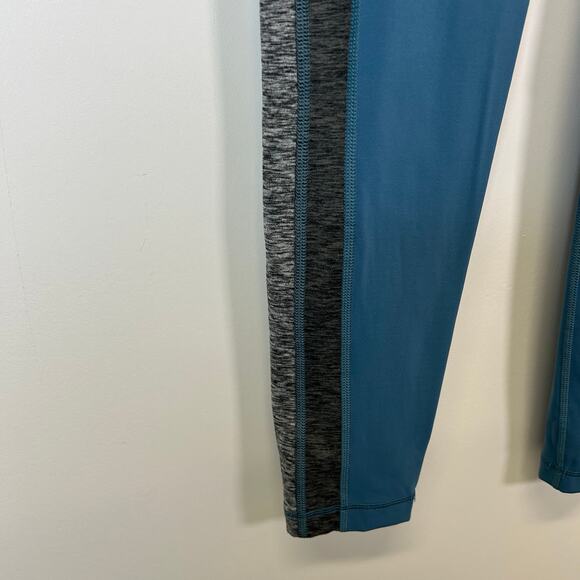 Vuori Racer High-Rise Blue/Gray Leggings Women's Size Small - Picture 9 of 10